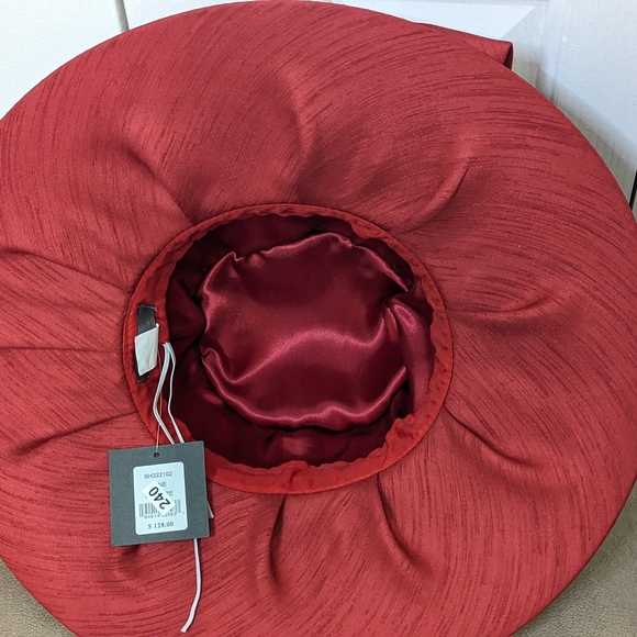 Millerney Hat Collection - Picture 12 of 13